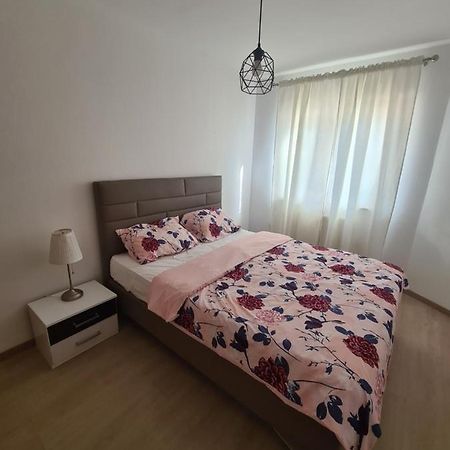 Apartmani Emily Pula Dış mekan fotoğraf